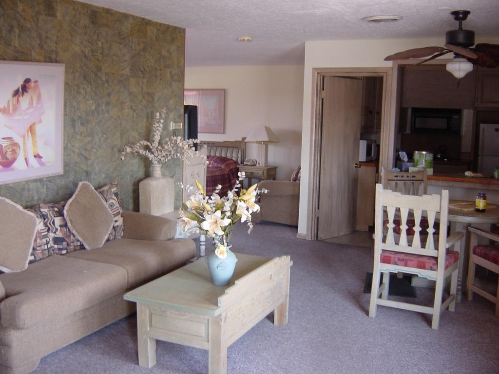 Pow Wow Inn Tucumcari Ngoại thất bức ảnh